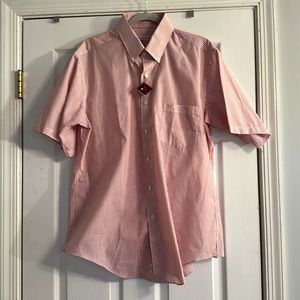 🍉Aigner~ men’s red and white striped half sleeve button down shirt size 16.5!